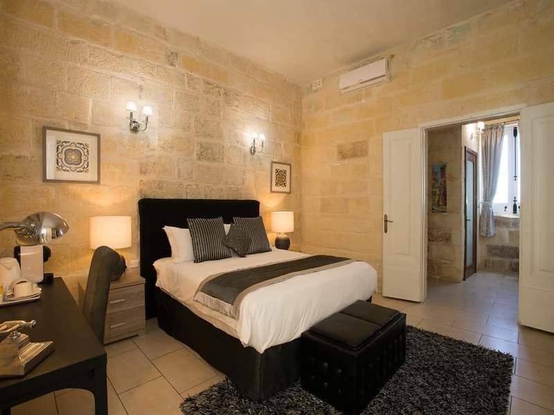 Hotel Julesy'S Bnb Cospicua Exterior foto