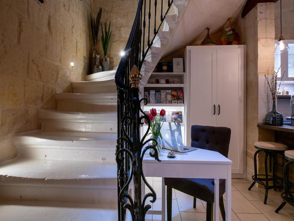 Hotel Julesy'S Bnb Cospicua Exterior foto